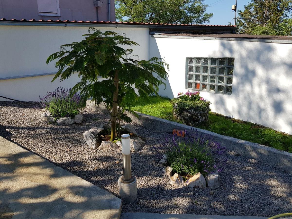 Apartmán Gradina Hreljin Exteriér fotografie